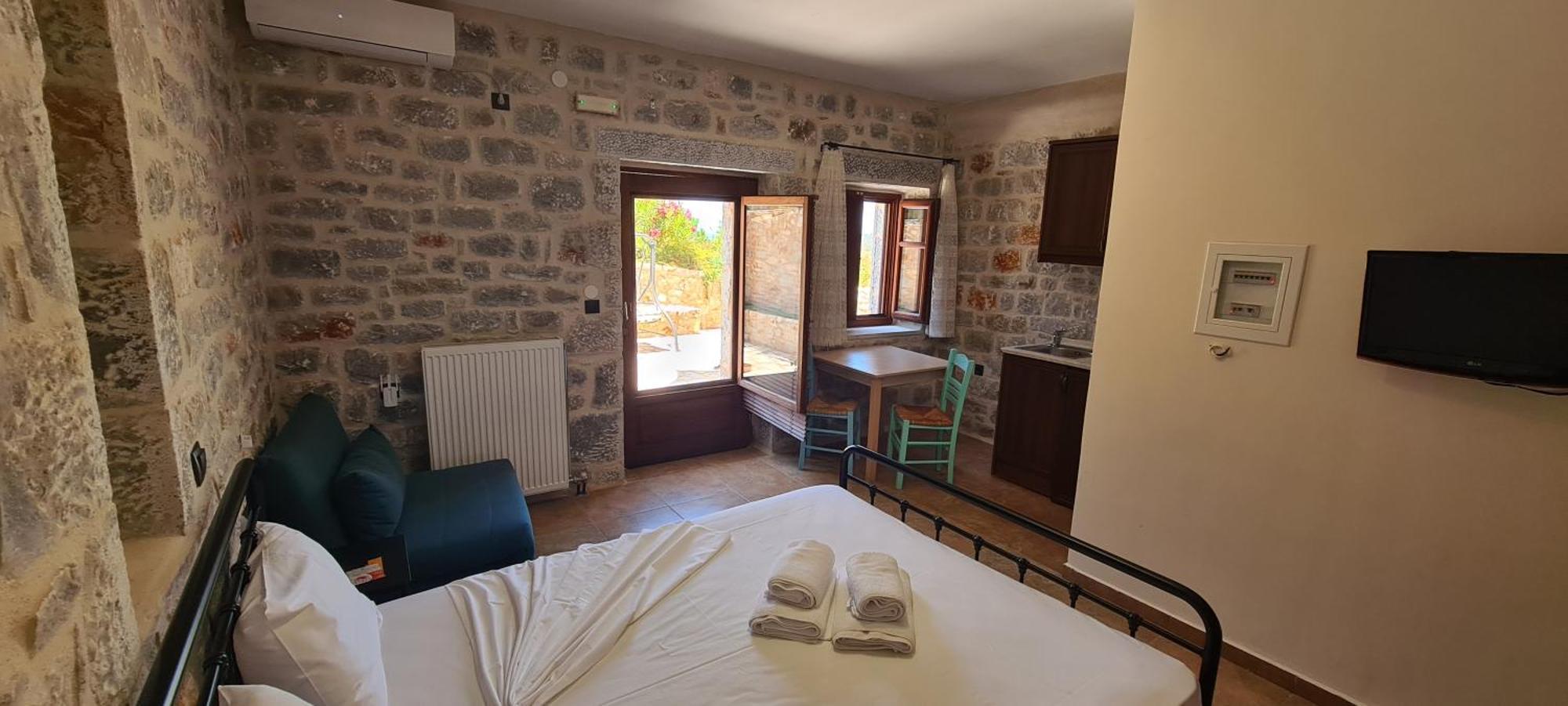 Althea Village Areopoli Room photo